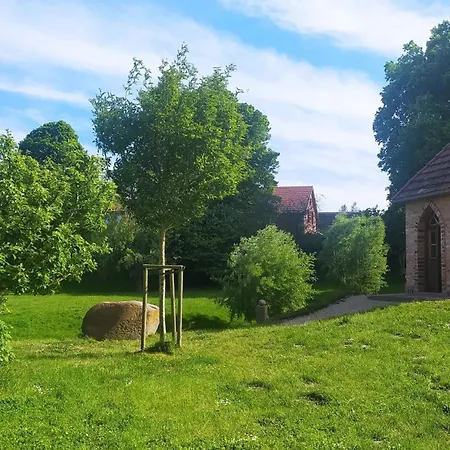 Birnengarten Am Pfarrgarten Starkow Daire Velgast