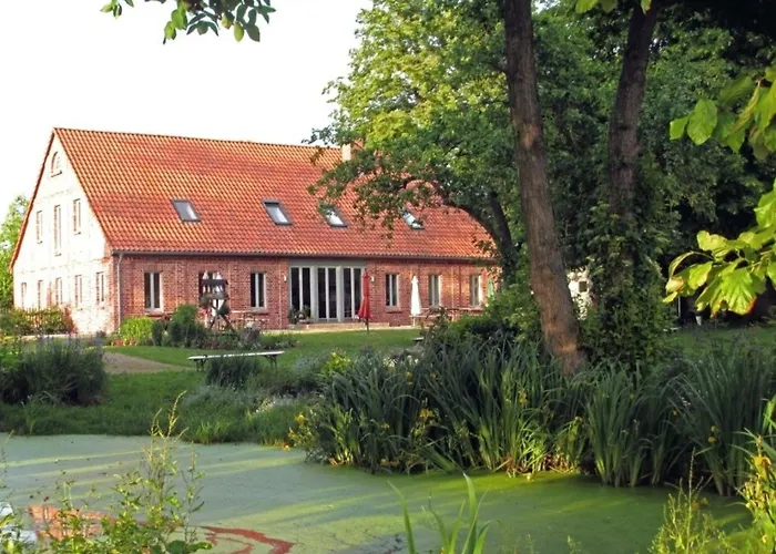 Birnengarten Am Pfarrgarten Starkow * Velgast